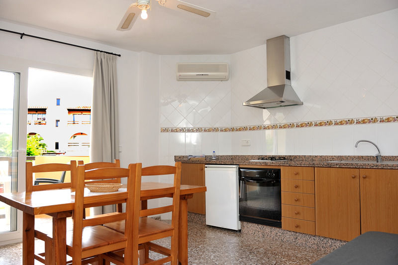 Timon 1 & 2 Hotel Es Pujols Exterior foto